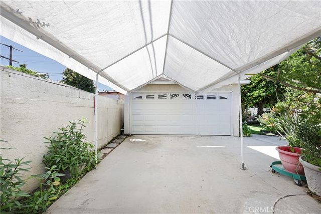 8444 Albia, Downey, CA 90242