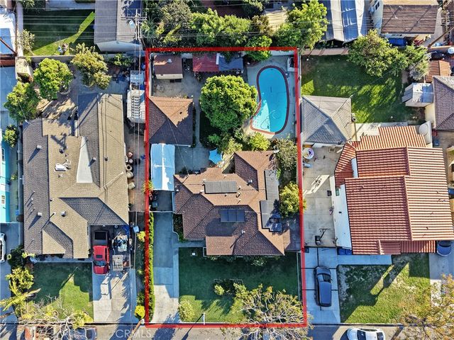 8444 Albia, Downey, CA 90242