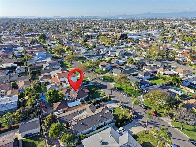 8444 Albia, Downey, CA 90242