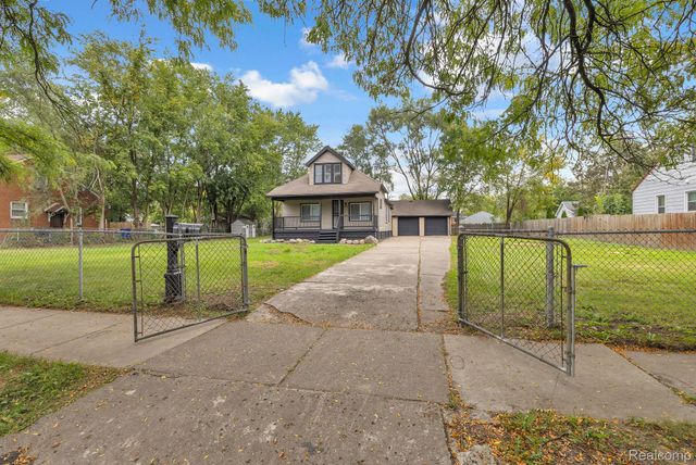 7686 Warwick Street, Detroit, MI 48228