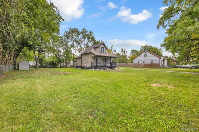 7686 Warwick Street, Detroit, MI 48228