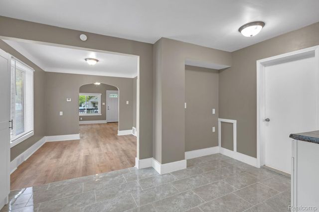 7686 Warwick Street, Detroit, MI 48228