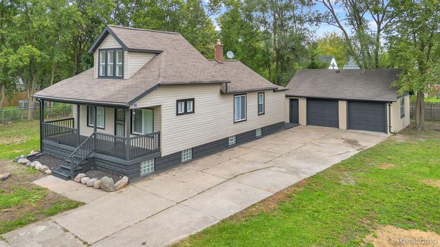 7686 Warwick Street, Detroit, MI 48228