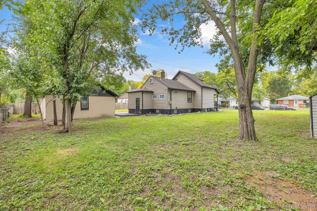 7686 Warwick Street, Detroit, MI 48228