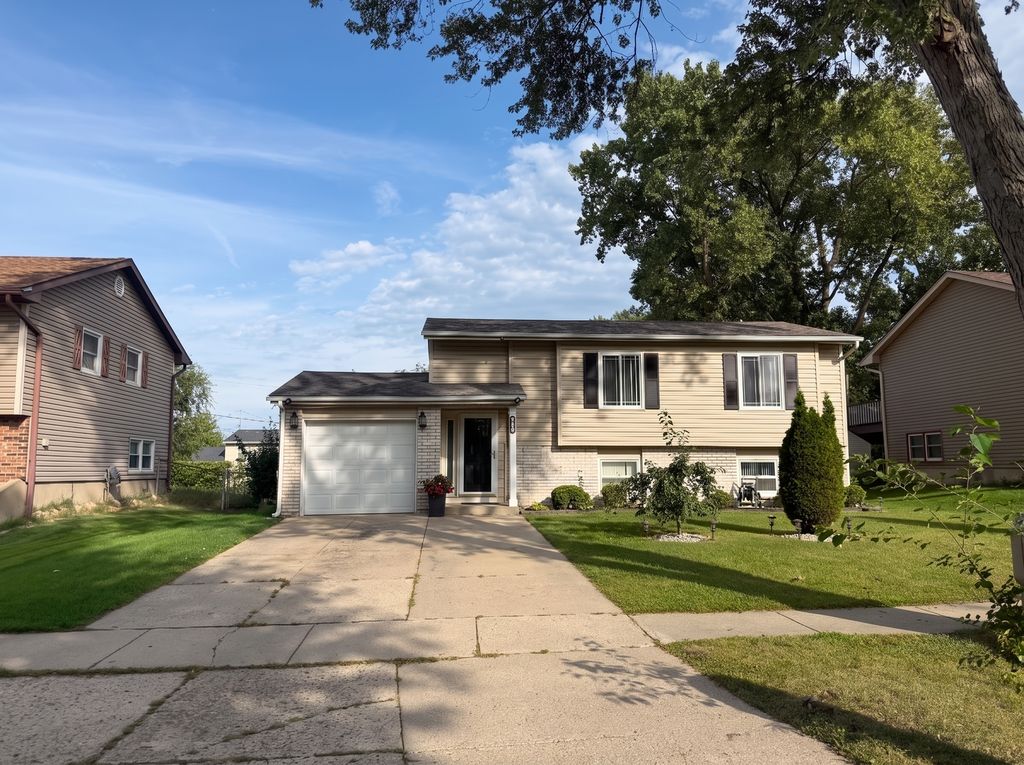 753 Macarthur Drive, Buffalo Grove, IL 60089 — exterior