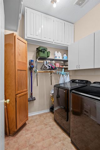 403 Creek Point Lane, Arlington, TX 76002