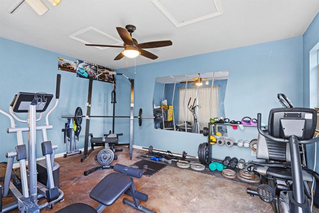 403 Creek Point Lane, Arlington, TX 76002
