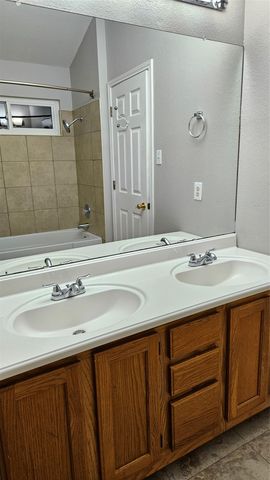 17237 Tobermory DR, Pflugerville, TX 78660