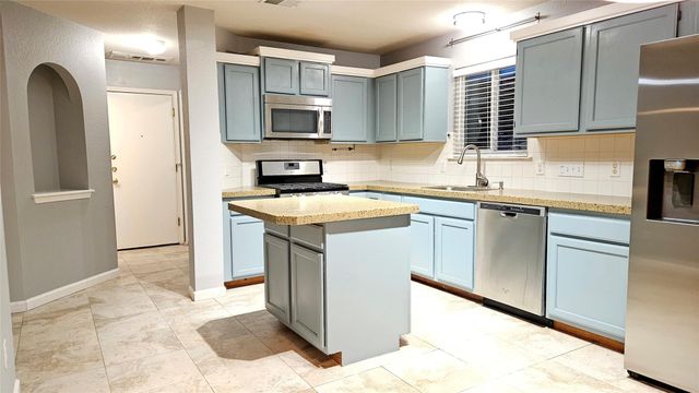 17237 Tobermory DR, Pflugerville, TX 78660