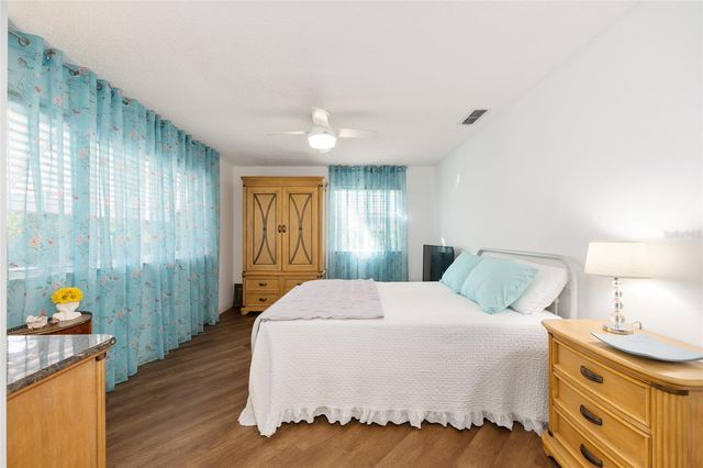 8987 SW 108TH PLACE, Ocala, FL 34481