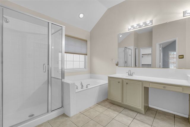 6911 Thunderbird Drive, Arlington, TX 76002