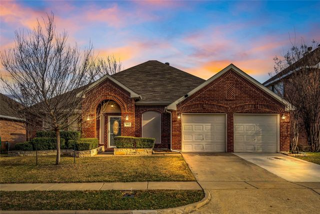 6911 Thunderbird Drive, Arlington, TX 76002