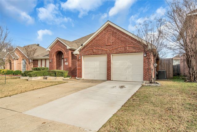6911 Thunderbird Drive, Arlington, TX 76002