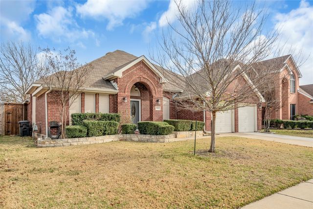 6911 Thunderbird Drive, Arlington, TX 76002