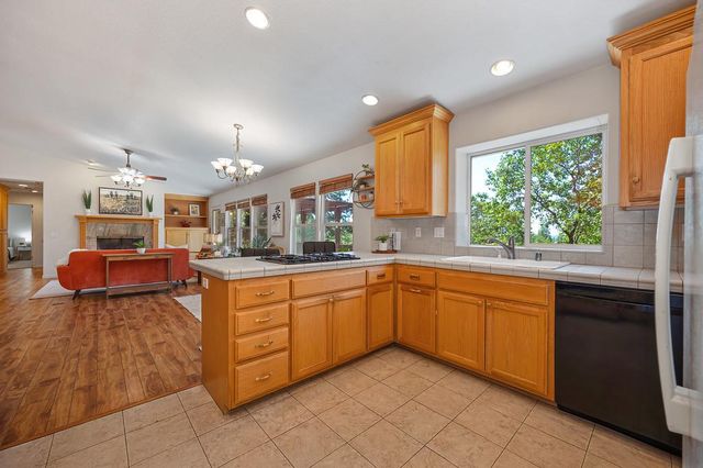 16669 Patricia Way, Grass Valley, CA 95949