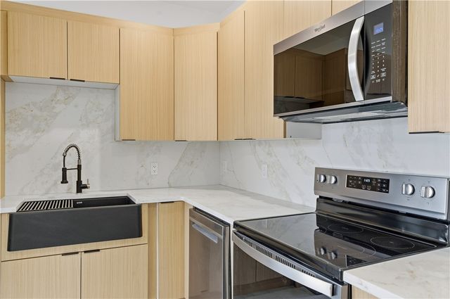 170 Broadway A, Providence, RI 02903