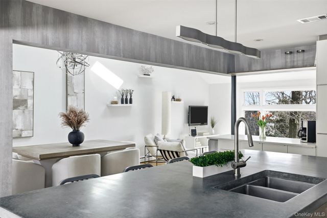 331 Old Colony Road, Hartsdale, NY 10530