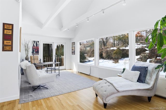 331 Old Colony Road, Hartsdale, NY 10530