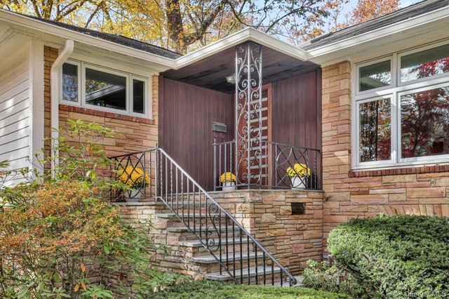 331 Old Colony Road, Hartsdale, NY 10530