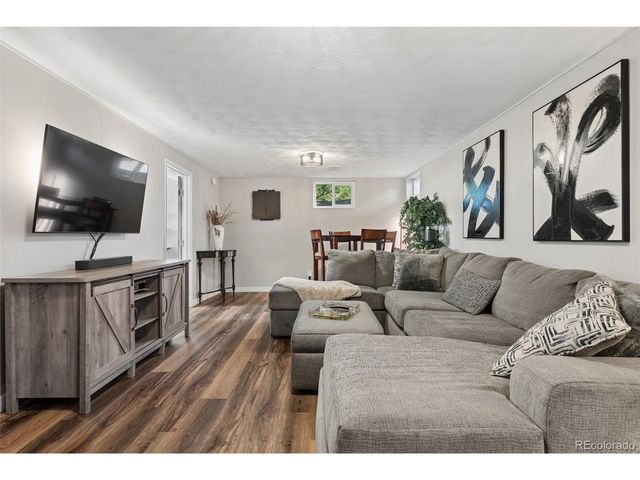 3148 E Maplewood Ave, Centennial, CO 80121