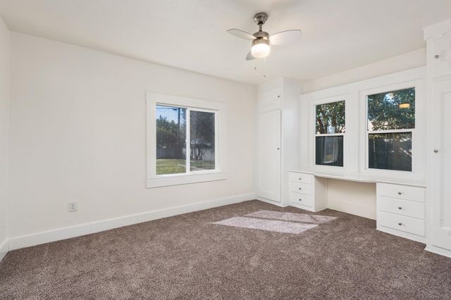 5064 E Belmont Avenue, Fresno, CA 93727