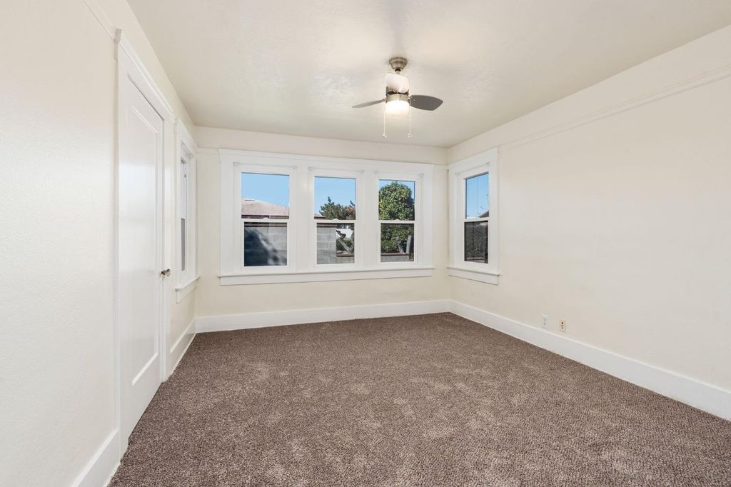 Image 19 of property listing at 5064 E Belmont Avenue, Fresno, CA 93727