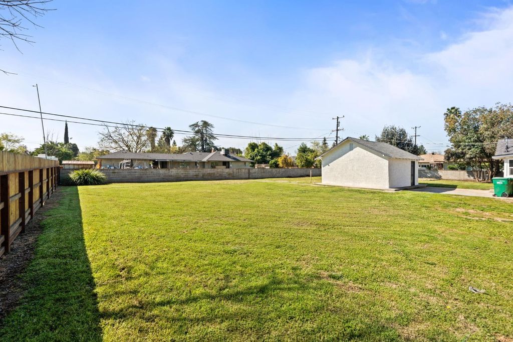 Image 29 of property listing at 5064 E Belmont Avenue, Fresno, CA 93727