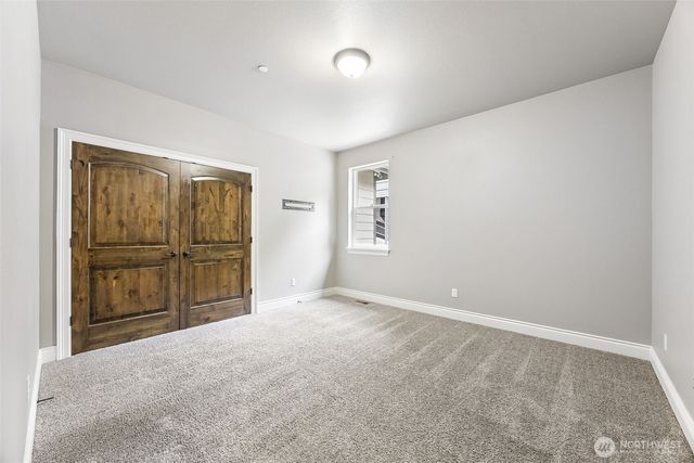 21726 Orting Kapowsin Highway E, Graham, WA 98338