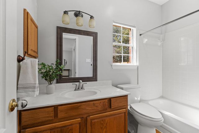 1300 Roadrunner DR, Cedar Park, TX 78613