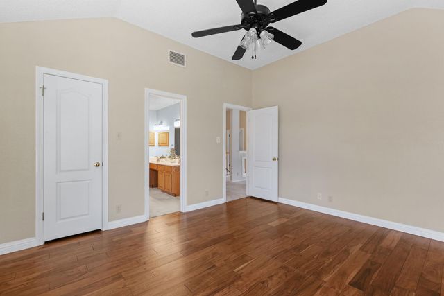 1300 Roadrunner DR, Cedar Park, TX 78613