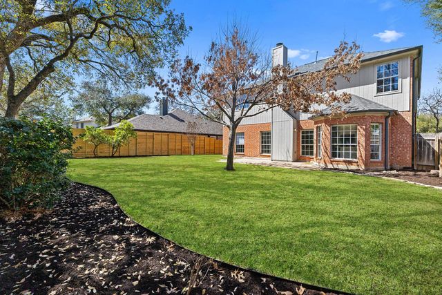 1300 Roadrunner DR, Cedar Park, TX 78613