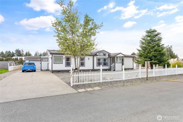 5589 Bay Ridge Drive, Blaine, WA 98230