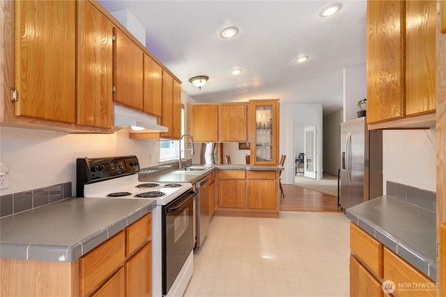 5589 Bay Ridge Drive, Blaine, WA 98230