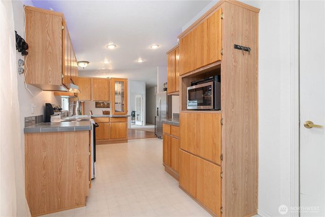 5589 Bay Ridge Drive, Blaine, WA 98230