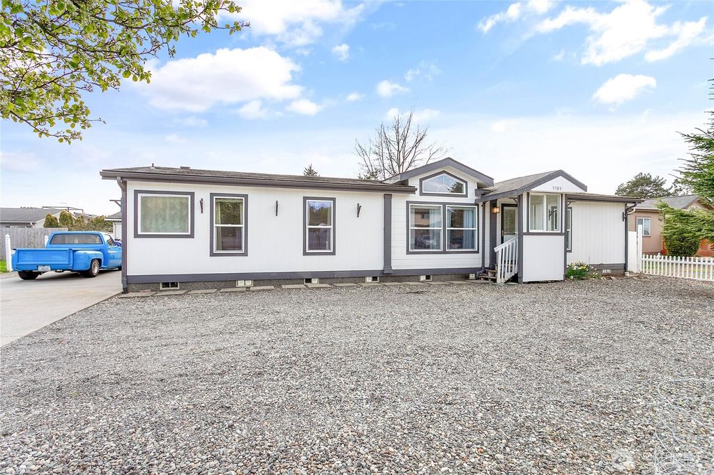 5589 Bay Ridge Drive, Blaine, WA 98230