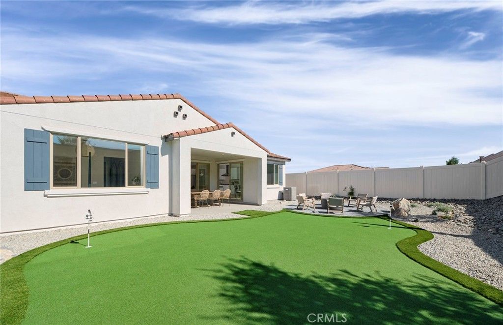 Image 4 of property listing at 25178 Banded Hills Drive, Menifee, CA 92585