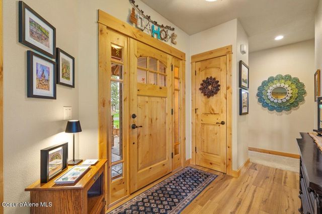 74 Bellflower Ct, Blanchard, ID 83804