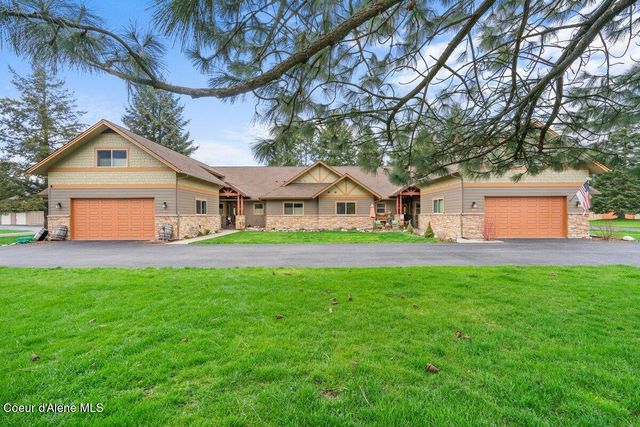 74 Bellflower Ct, Blanchard, ID 83804