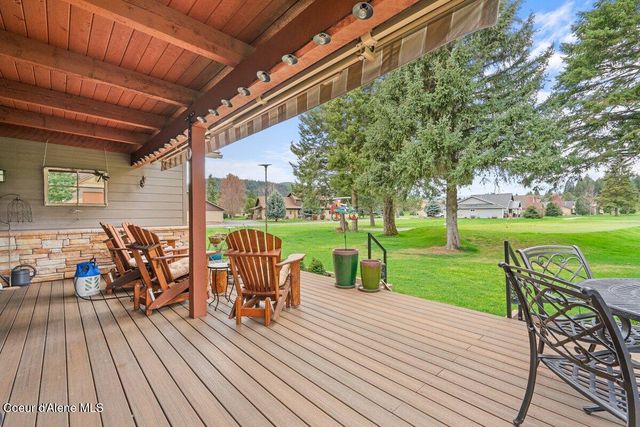 74 Bellflower Ct, Blanchard, ID 83804