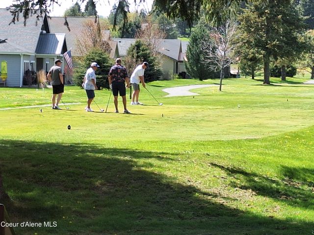 74 Bellflower Ct, Blanchard, ID 83804