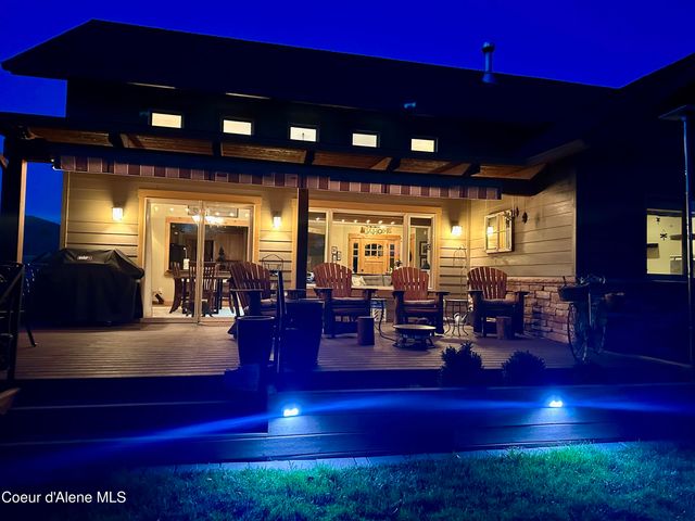 74 Bellflower Ct, Blanchard, ID 83804