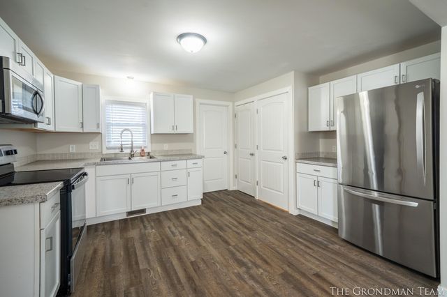 113 N Prospect Street, Belding, MI 48809