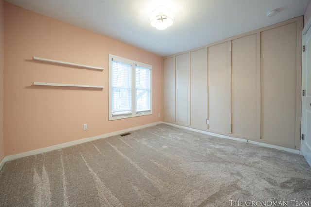 113 N Prospect Street, Belding, MI 48809