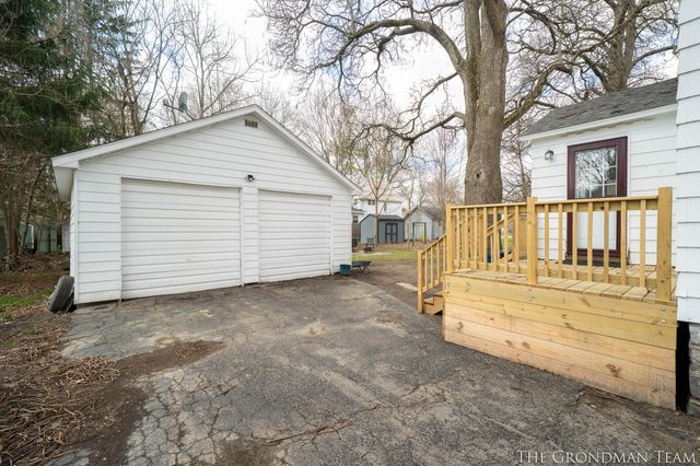 113 N Prospect Street, Belding, MI 48809