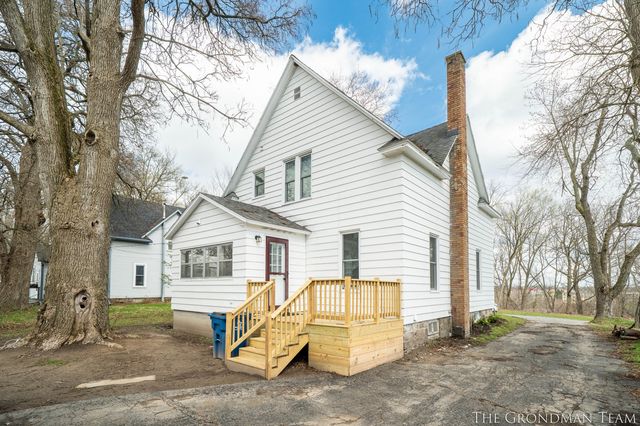 113 N Prospect Street, Belding, MI 48809