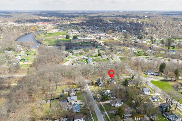 113 N Prospect Street, Belding, MI 48809