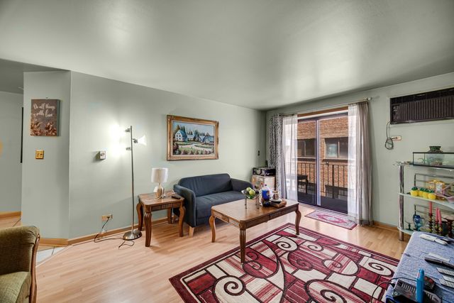 2325 N Neva Avenue 204B, Chicago, IL 60707