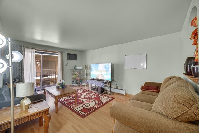 2325 N Neva Avenue 204B, Chicago, IL 60707