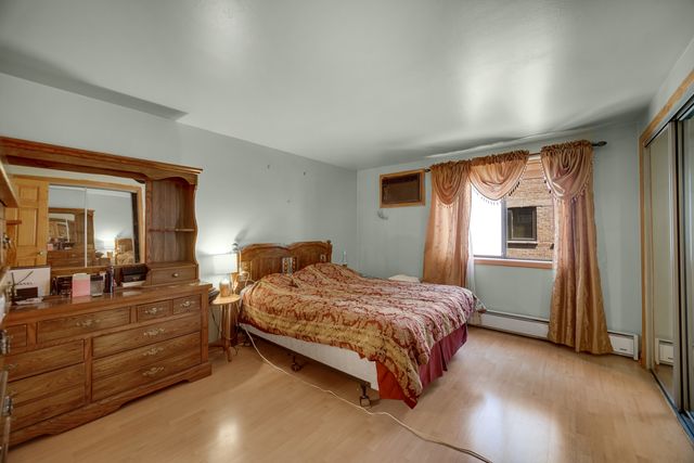 2325 N Neva Avenue 204B, Chicago, IL 60707
