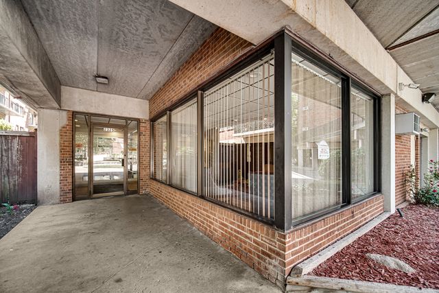 2325 N Neva Avenue 204B, Chicago, IL 60707